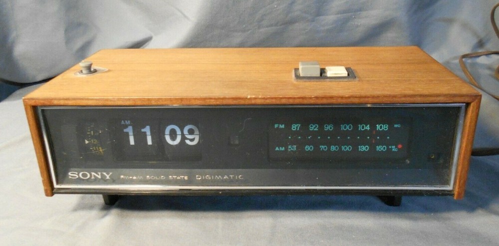 Sony Digital24 flip clock radio - The next flip clock I think I